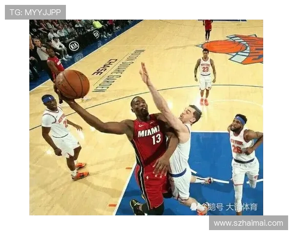 哈特反击踩中韦德致崴脚已回更衣室接受治疗比赛中意外发生影响场上走势 哈特反击踩中韦德致崴脚已回更衣室接受治疗比赛中意外发生影响场上走势